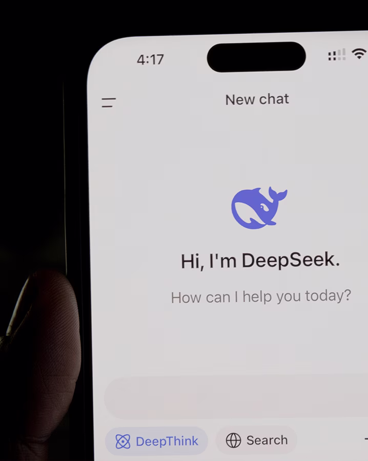 Τι είναι το DeepSeek & πως διαφέρει από άλλα chatbots